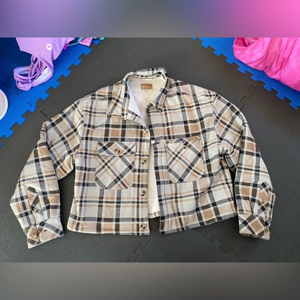 BP sherpa cropped flannel, M